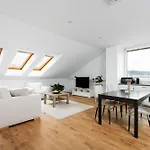 Mia Cozy Apartment With Prague Castle View, Parking & Ac
